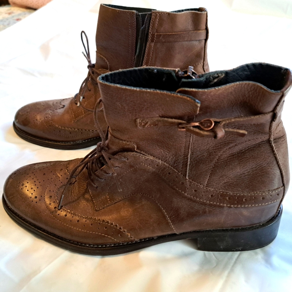 Alberto Fermani booties